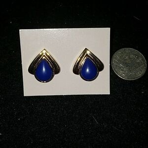 Avon Vintage Pierced Earrings Blue Stone Classic Elegant Jewelry Retro Style